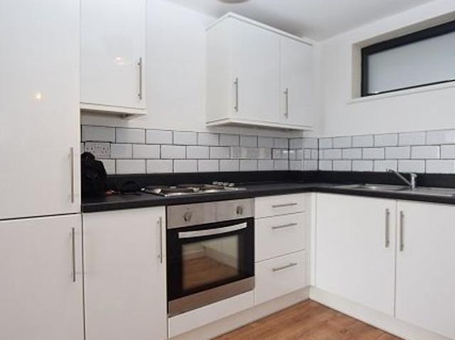 Apartment for rent in Saint Vincent's, Netherthorpe