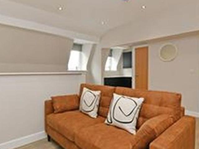 Apartment for rent in Saint George's, Netherthorpe
