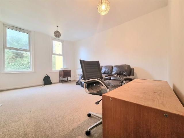Apartment for rent in Newtown, Reading