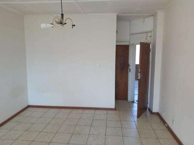 Flat for sale in Lejweleputswa, Free State
