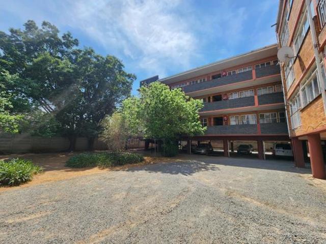 Flat for sale in Lejweleputswa, Free State