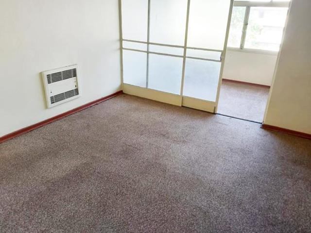 Flat for sale in Lejweleputswa, Free State