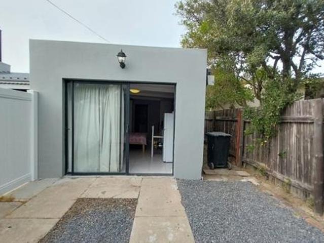 Flat for rent in Cape Town, Western Cape
