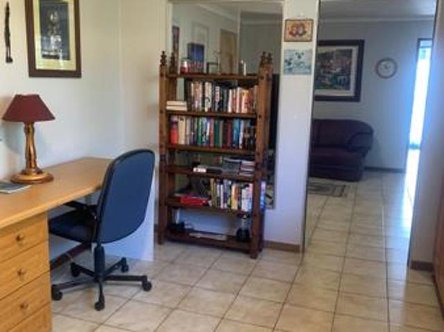 Flat for rent in Vosloorus, Gauteng