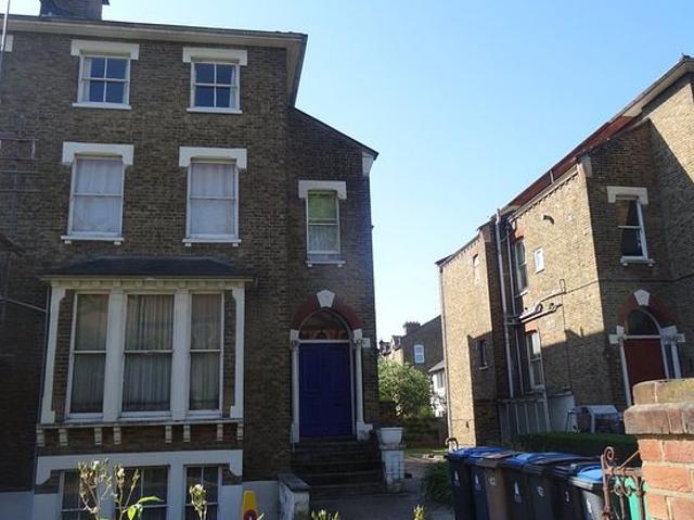 Apartment for rent in Royal Borough of Kingston upon Thames, Greater London