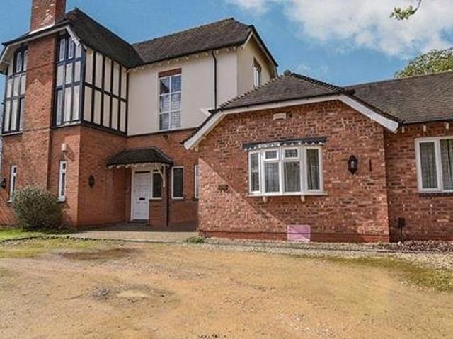 Apartment for rent in Maney, Birmingham