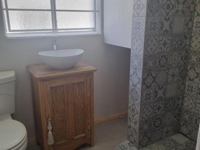 Flat for rent in Cape Town, Western Cape