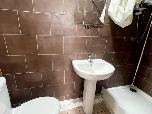 Apartment for rent in London Borough of Croydon, Thornton Heath