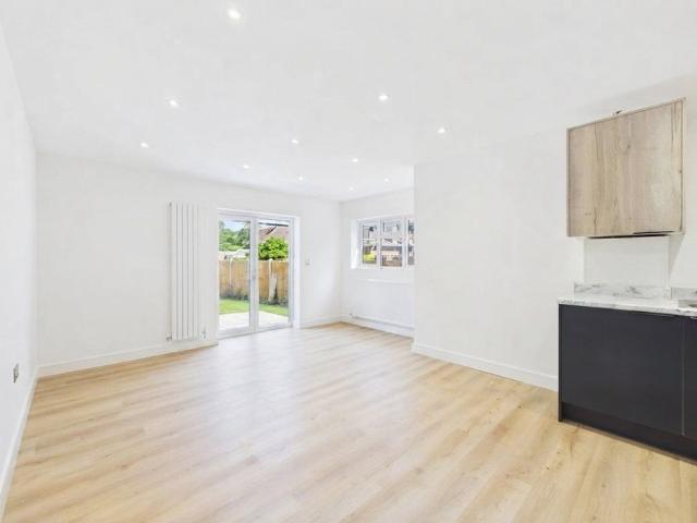 Apartment for rent in Blackwater and Hawley, Hart