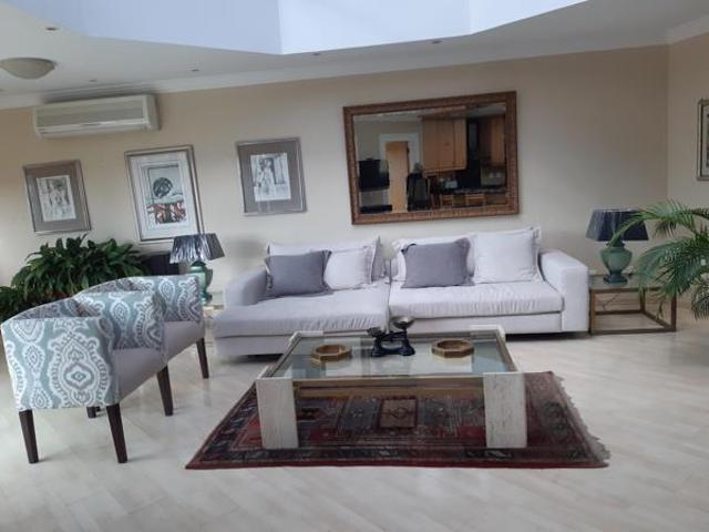 Flat for rent in Waterkloof, Gauteng