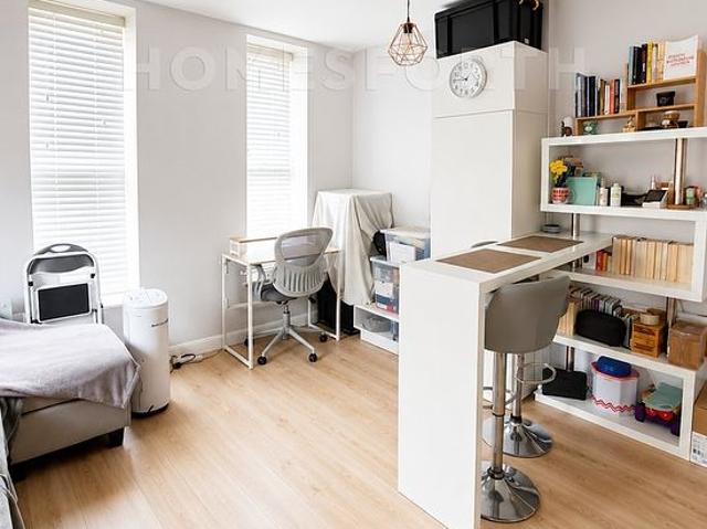 Apartment for rent in Belle Grove, Greater London