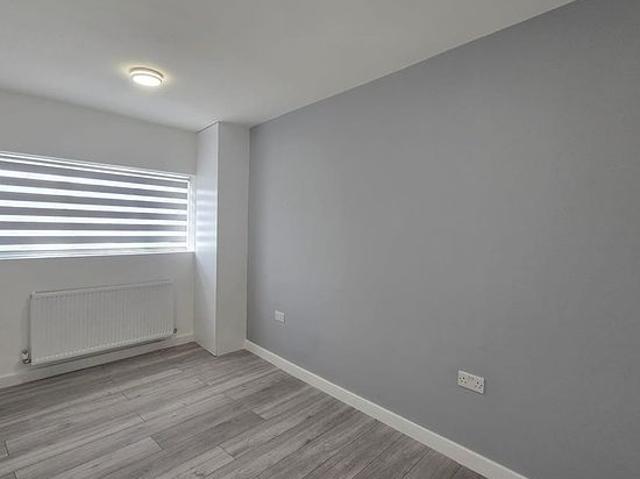 Apartment for rent in Belle Grove, Greater London