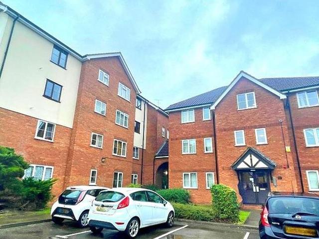 Apartment for rent in Alperton, Greater London