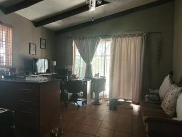Flat for rent in Ehlanzeni, Mpumalanga