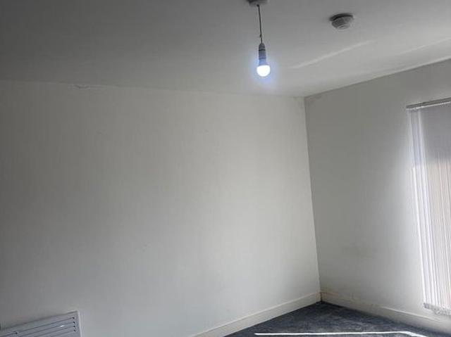 Apartment for rent in The Cronehills, West Bromwich