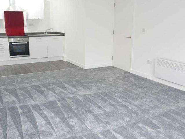 Apartment for rent in The Cronehills, West Bromwich