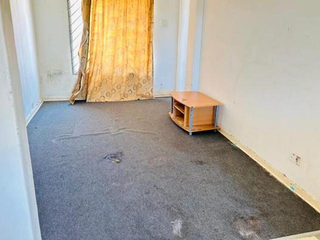 Flat for sale in UMhlathuze Municipality, Kwazulu-natal