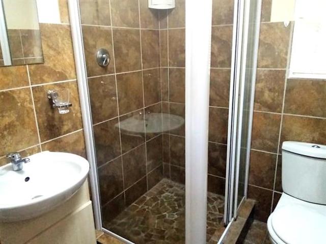 Flat for rent in Nelson Mandela Bay Ward 18, Nelson Mandela Bay Metropolitan Municipality