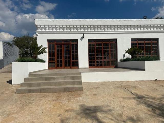 Apartment for rent in Waterkloof, Gauteng