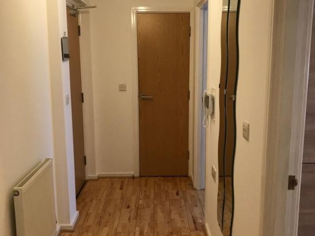 Apartment for rent in London Borough of Croydon, Shirley