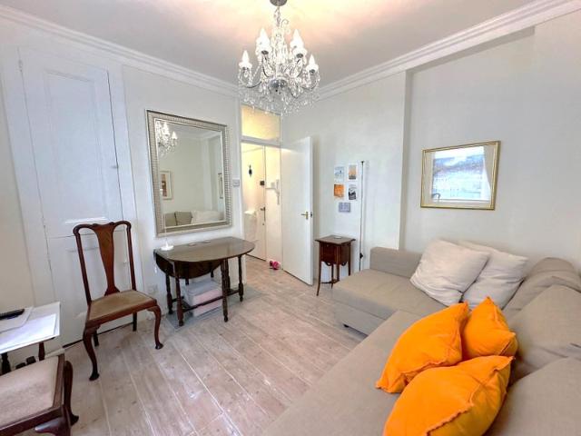 Apartment for rent in Paddington, Greater London