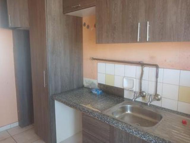 Apartment for sale in Vosloorus, Gauteng