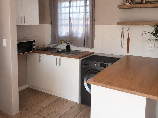 Apartment for rent in West Coast, Britannia Bay