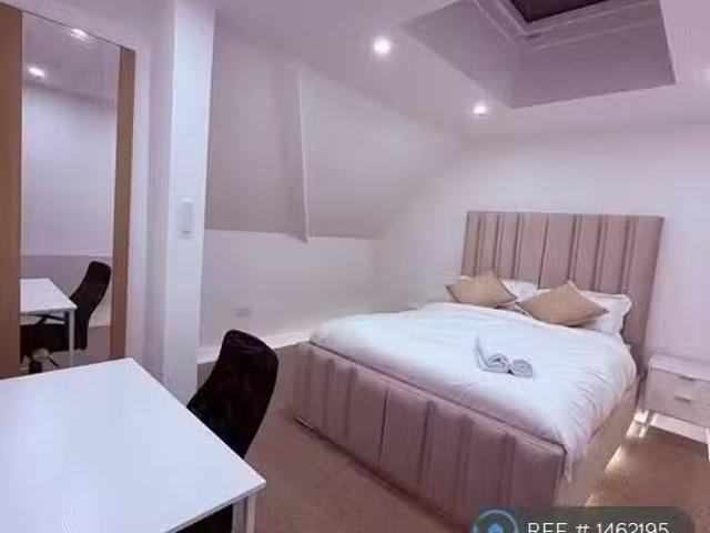 House for rent in Tower Hamlets, Ash