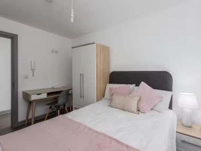 House for rent in Birkenhead, Wirral