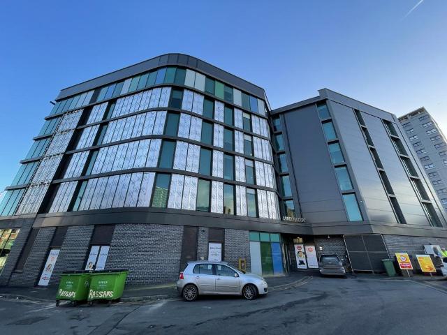 Flat for sale in Little Sheffield, Sheffield