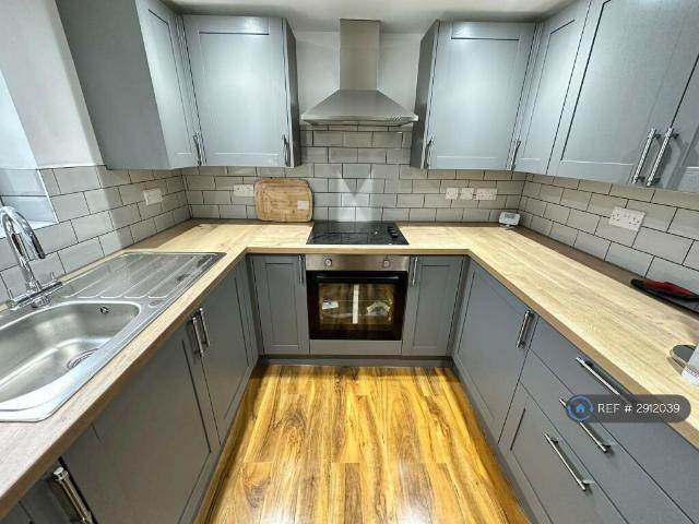 Room for rent in Haddon, East Midlands