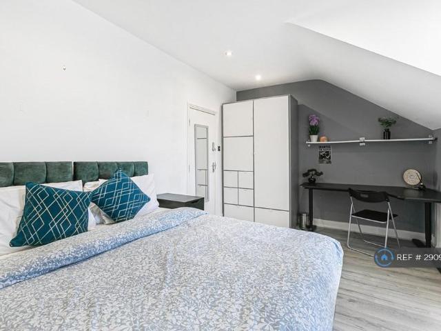 Room for rent in New Malden, Isle Of Man