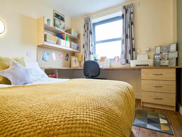 Room for rent in Calderstones, Isle Of Man
