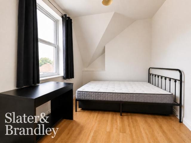 Room for rent in The Meadows, Haddon