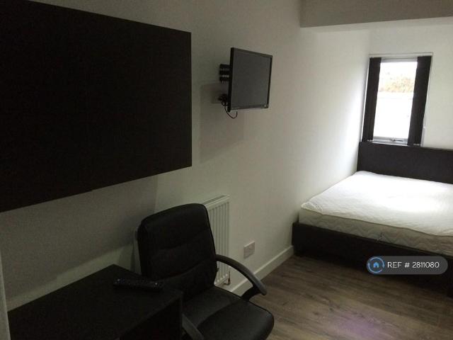 Room for rent in Canley Gardens, West Midlands