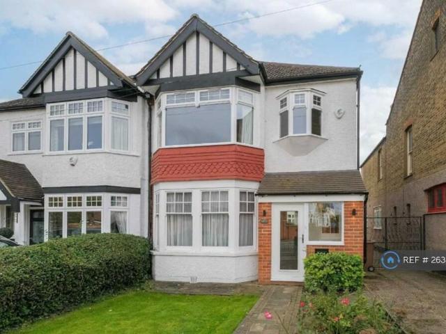 Room for rent in Chingford, Isle Of Man