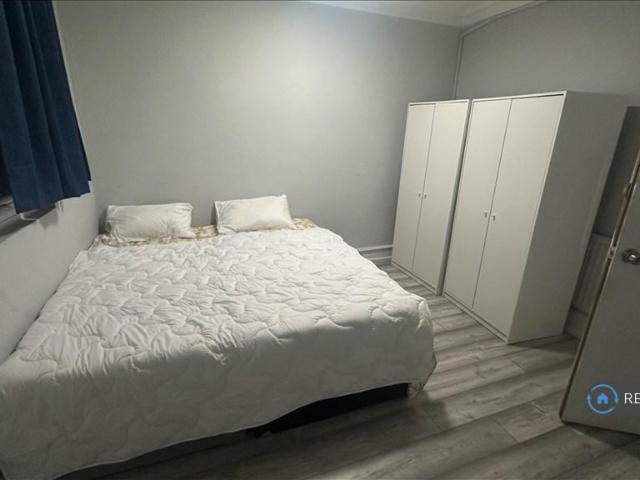 Room for rent in London Borough of Lewisham, New Cross