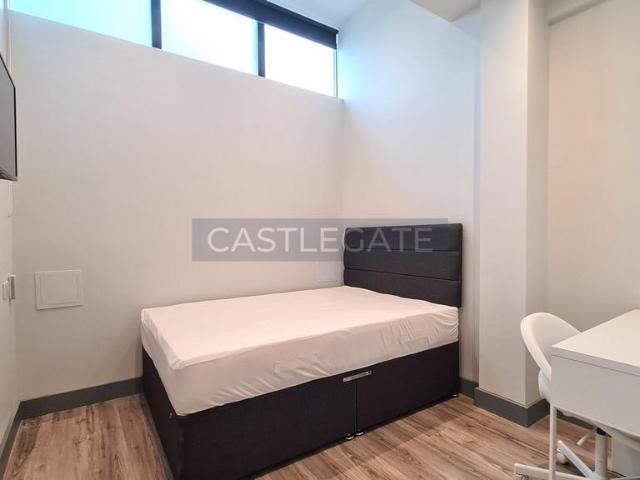 Room for rent in Huddersfield, West Yorkshire