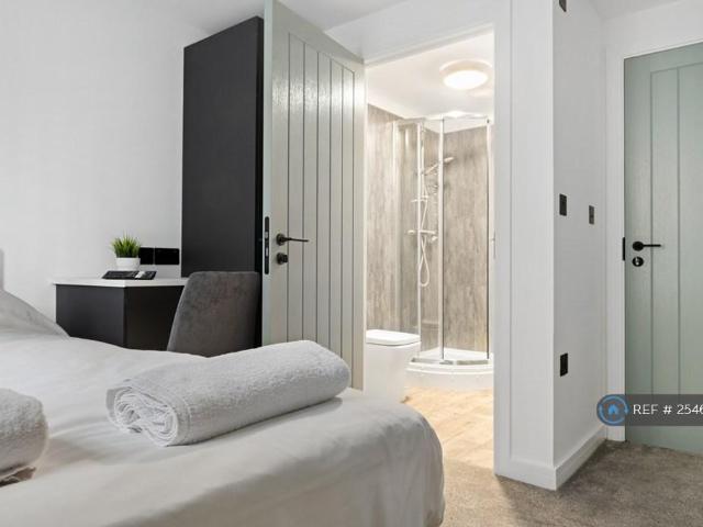 Room for rent in Little Chester, East Midlands