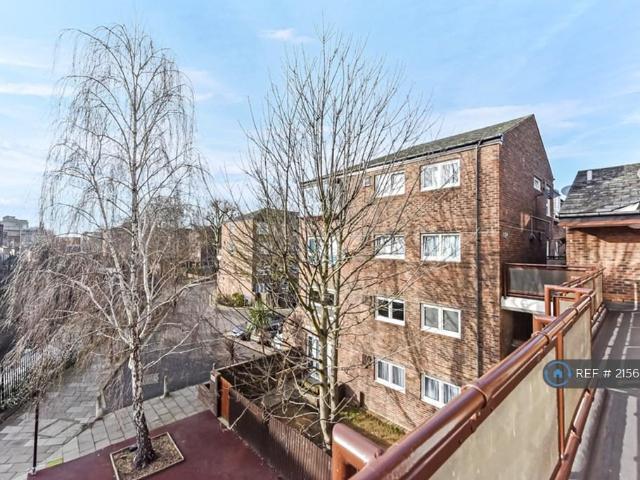 Room for rent in St. John's Wood, Greater London