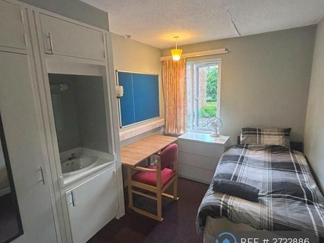 Room for rent in Heigham Grove, East Bank