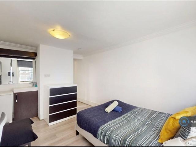 Room for rent in Westminster, Victoria