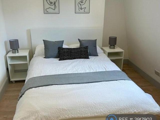 Room for rent in King's Cross, Greater London