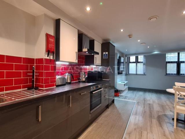 Room for rent in Highfields, Huddersfield