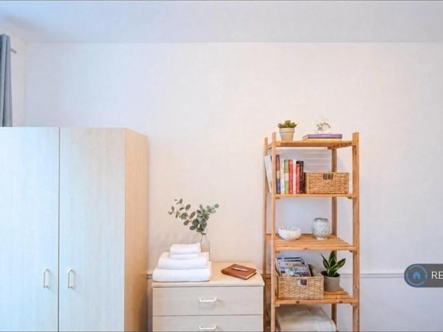 Room for rent in Vauxhall, Greater London