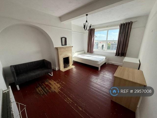 Room for rent in Aldrington