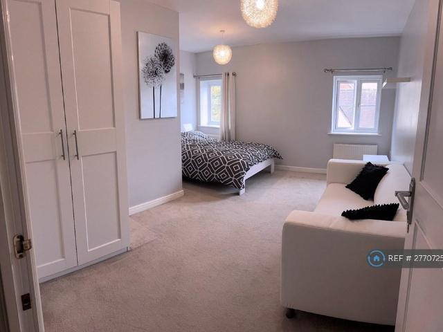 Room for rent in Fordham Heath, Essex
