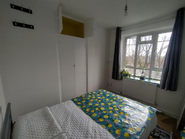 Room for rent in Shepherd's Bush, Greater London