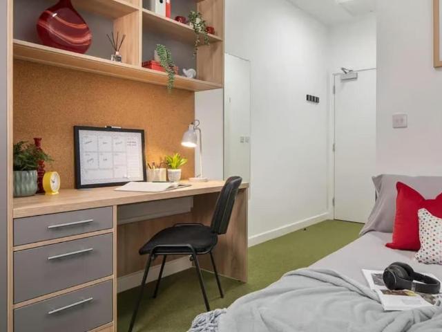 Room for rent in Jewellery Quarter, Isle Of Man