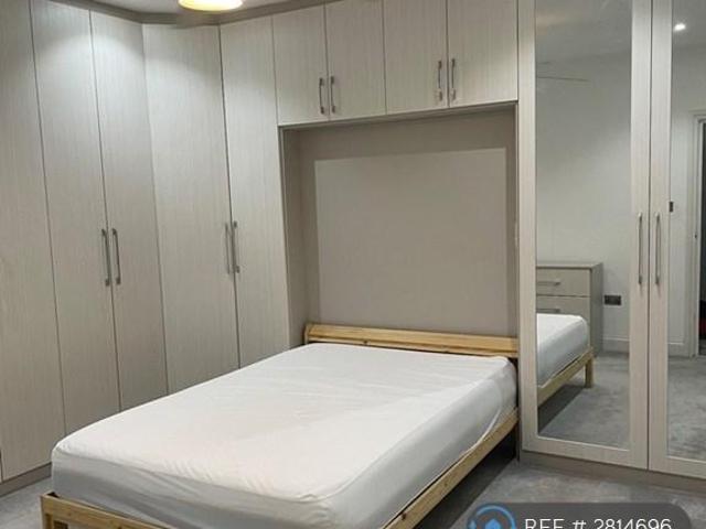 Room for rent in London Borough of Croydon, Addiscombe
